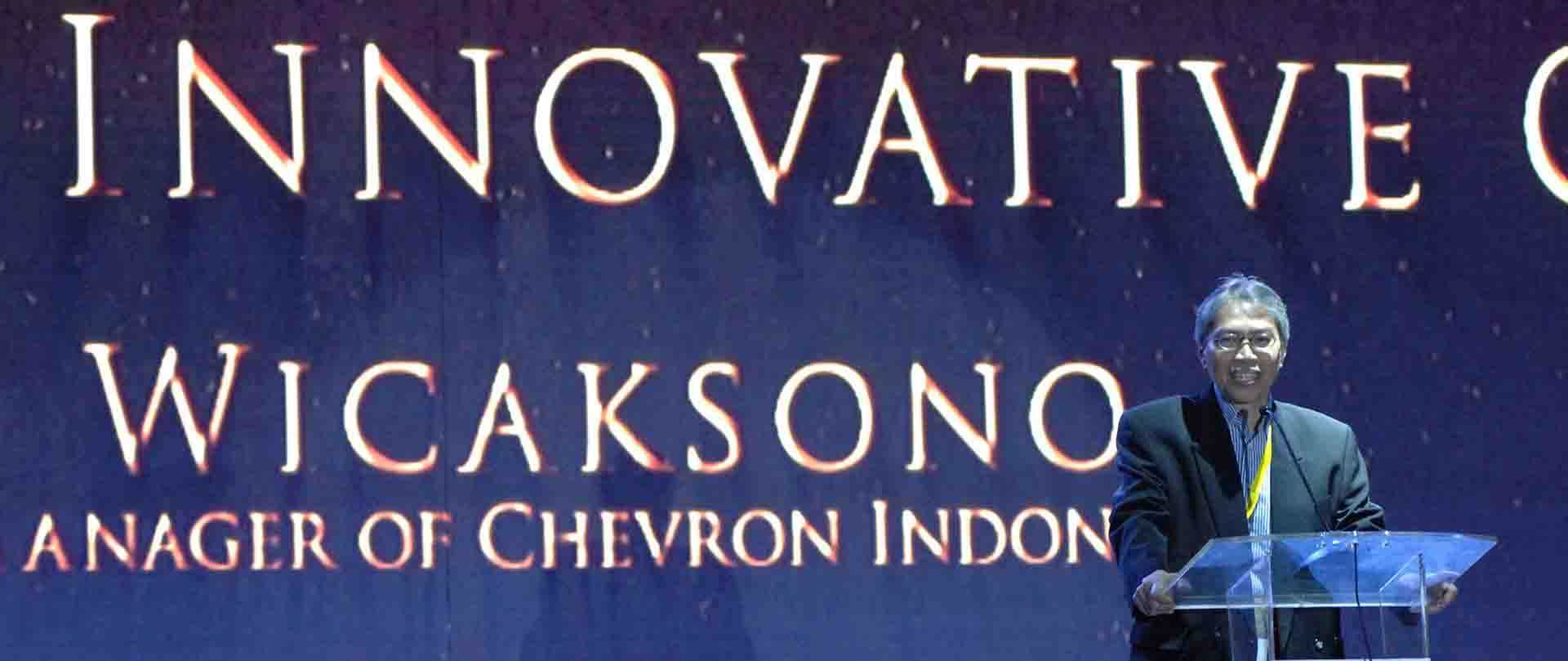 1632284675agus_wicaksono_icio_awards_2016jpg.jpg